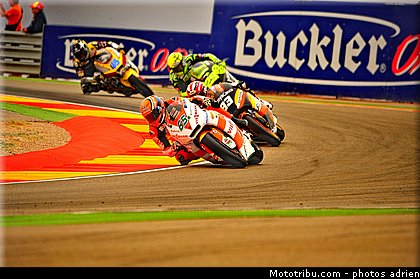 moto2_021_espagne_aragon_2011.jpg
