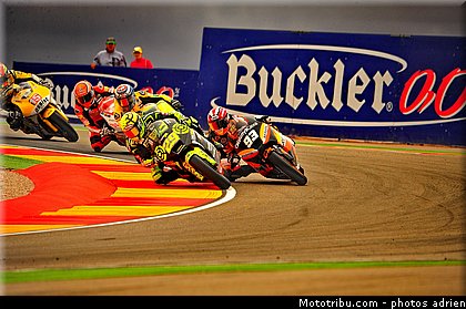 moto2_039_espagne_aragon_2011.jpg