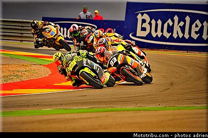 moto2_041_espagne_aragon_2011.jpg