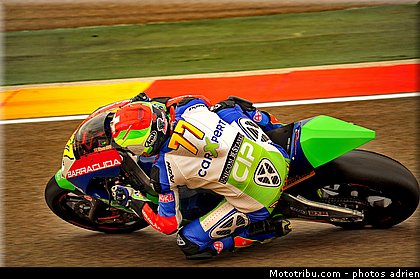 moto2_aegerter_004_espagne_aragon_2011.jpg