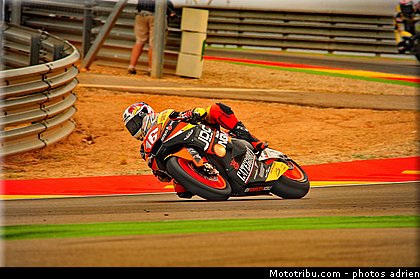 moto2_cluzel_009_espagne_aragon_2011.jpg