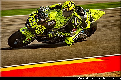 moto2_iannone_005_espagne_aragon_2011.jpg