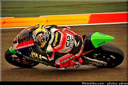 moto2_koyama_009_espagne_aragon_2011.jpg