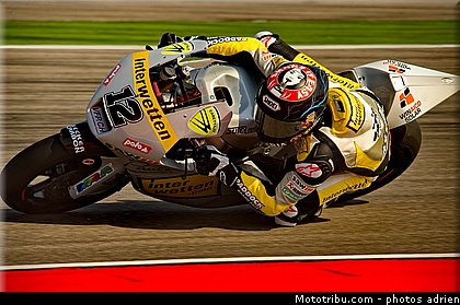 moto2_luthi_003_espagne_aragon_2011.jpg