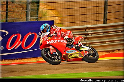 moto2_rosell_006_espagne_aragon_2011.jpg