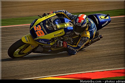 moto2_smith_002_espagne_aragon_2011.jpg
