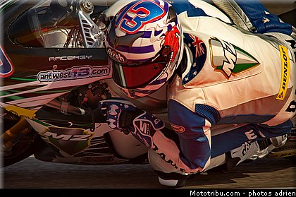moto2_west_002_espagne_aragon_2011.jpg