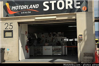 motogp_ambiance_012_espagne_aragon_2011.jpg
