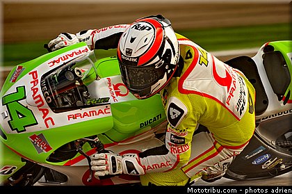 motogp_de_puniet_003_espagne_aragon_2011.jpg