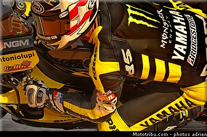 motogp_edwards_001_espagne_aragon_2011.jpg