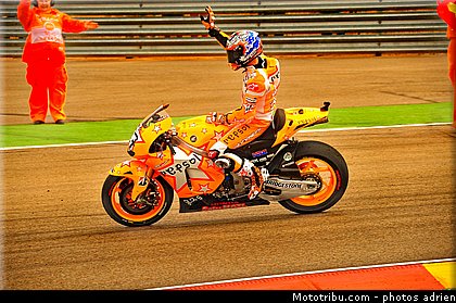 motogp_stoner_012_espagne_aragon_2011.jpg