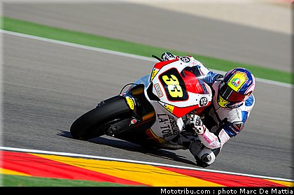 moto2_gadea_003_espagne_aragon_2011.jpg