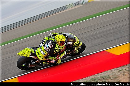 moto2_iannone_001_espagne_aragon_2011.jpg
