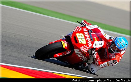 moto2_rosell_004_espagne_aragon_2011.jpg