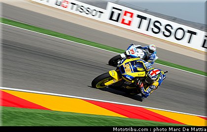 moto2_smith_002_espagne_aragon_2011.jpg