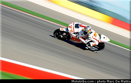 motogp_aoyama_002_espagne_aragon_2011.jpg