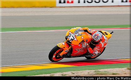 motogp_stoner_9_espagne_aragon_2011.jpg