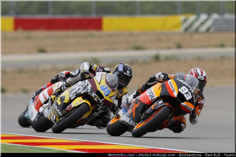 moto2_008_espagne_aragon_2011
