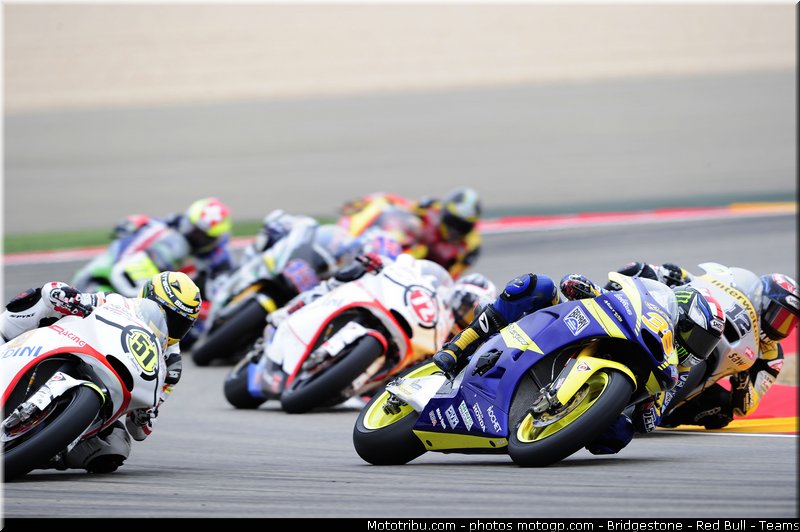 moto2_024_espagne_aragon_2011