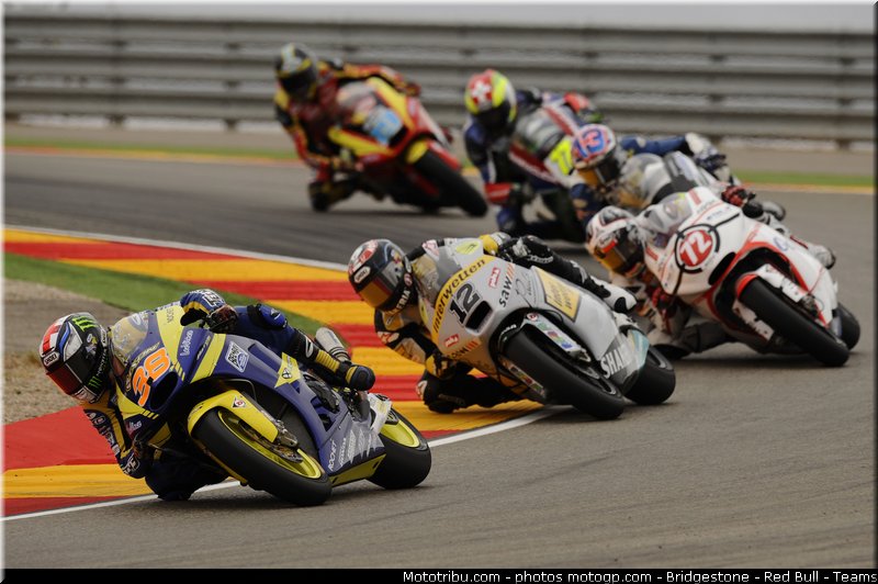 moto2_038_espagne_aragon_2011