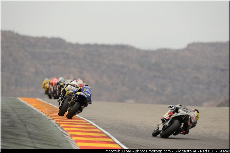 moto2_040_espagne_aragon_2011