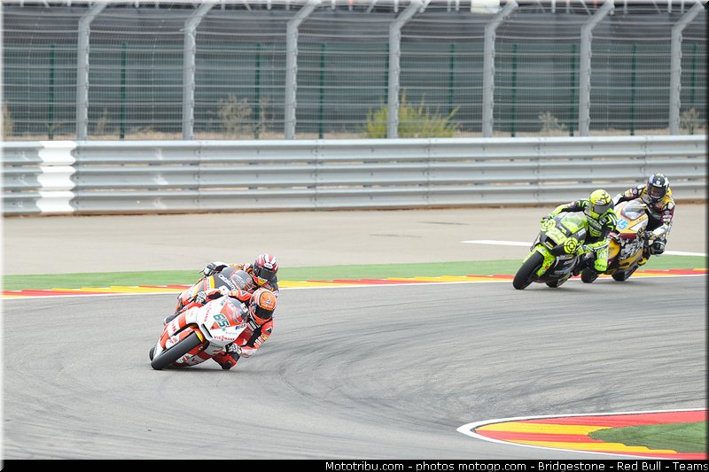 moto2_045_espagne_aragon_2011