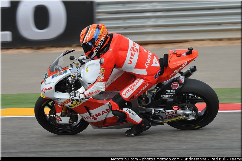 moto2_bradl_014_espagne_aragon_2011