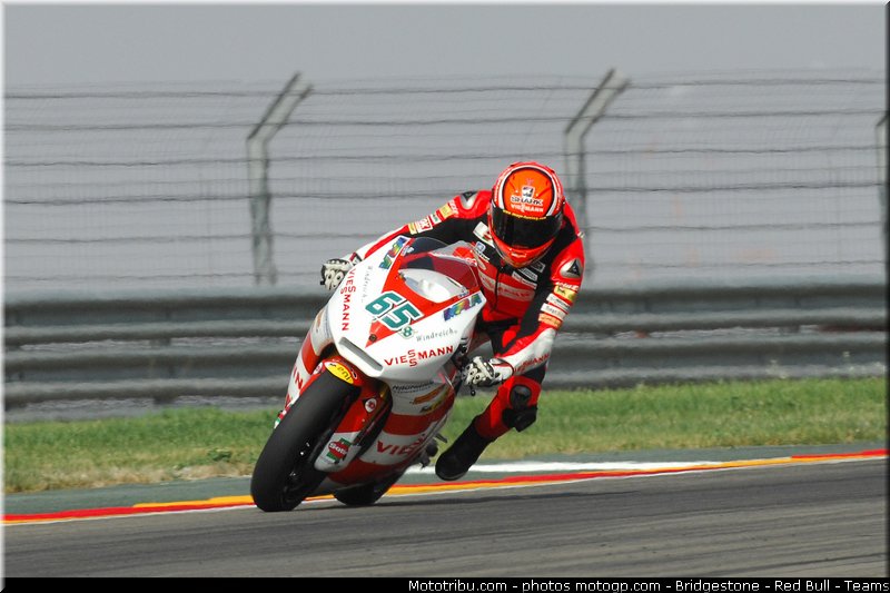 moto2_bradl_019_espagne_aragon_2011