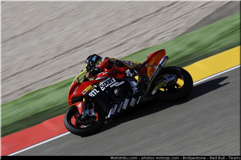 moto2_simeon_005_espagne_aragon_2011