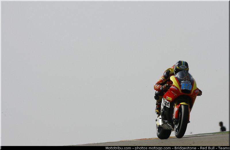 moto2_simeon_014_espagne_aragon_2011