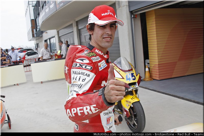moto2_simon_004_espagne_aragon_2011