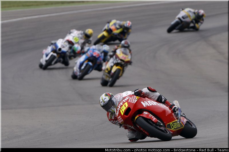 moto2_simon_007_espagne_aragon_2011