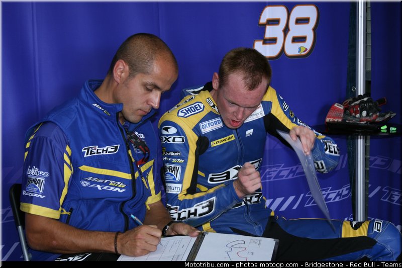 moto2_smith_017_espagne_aragon_2011