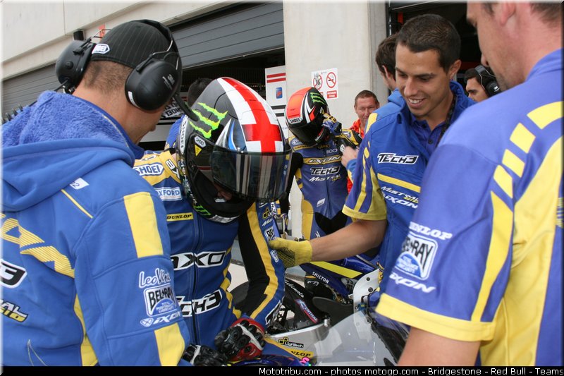moto2_smith_025_espagne_aragon_2011