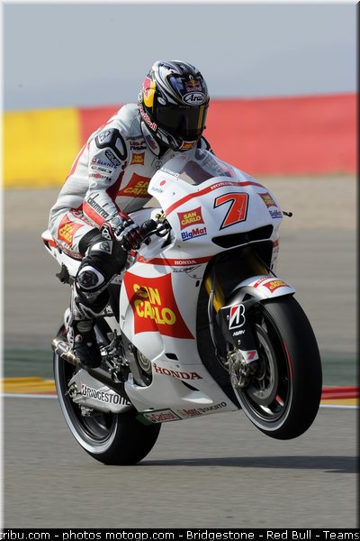 motogp_aoyama_010_espagne_aragon_2011