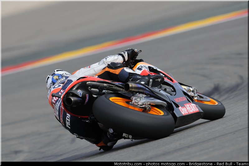 motogp_bridgestone_019_espagne_aragon_2011