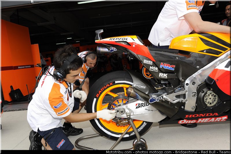 motogp_bridgestone_020_espagne_aragon_2011