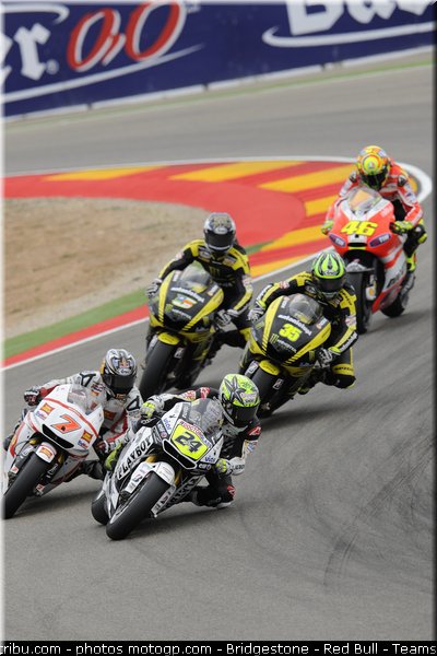 motogp_bridgestone_035_espagne_aragon_2011