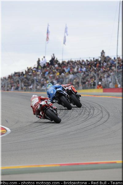 motogp_bridgestone_037_espagne_aragon_2011