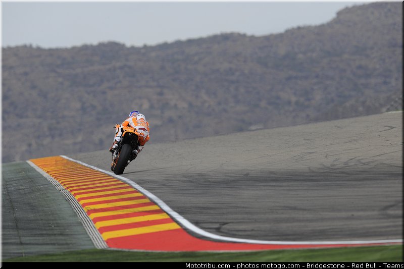 motogp_bridgestone_042_espagne_aragon_2011