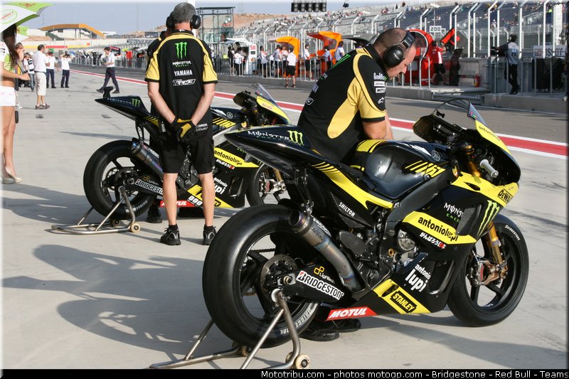 motogp_edwards_011_espagne_aragon_2011