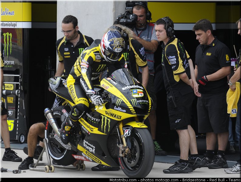 motogp_edwards_018_espagne_aragon_2011