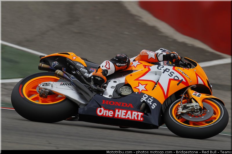 motogp_lorenzo_001_espagne_aragon_2011