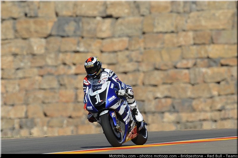 motogp_lorenzo_003_espagne_aragon_2011