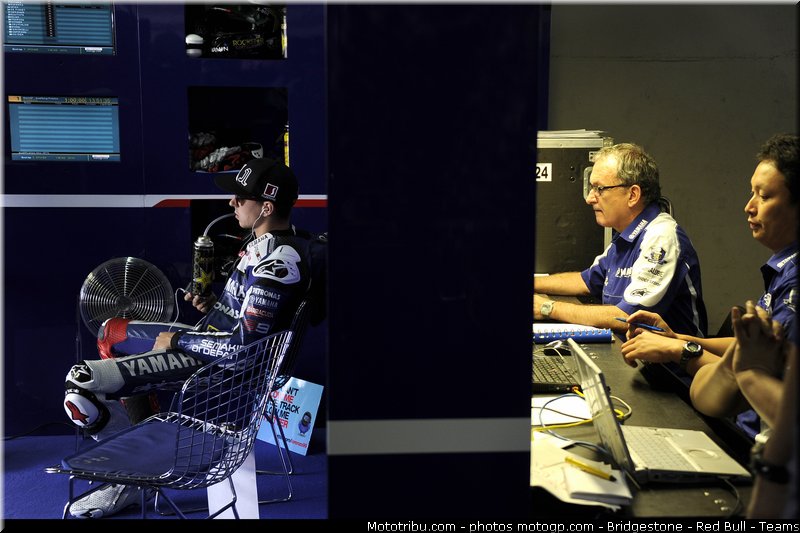 motogp_lorenzo_014_espagne_aragon_2011