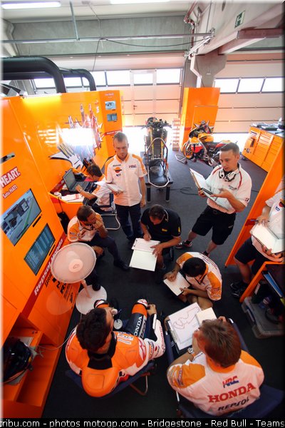 motogp_pedrosa_004_espagne_aragon_2011