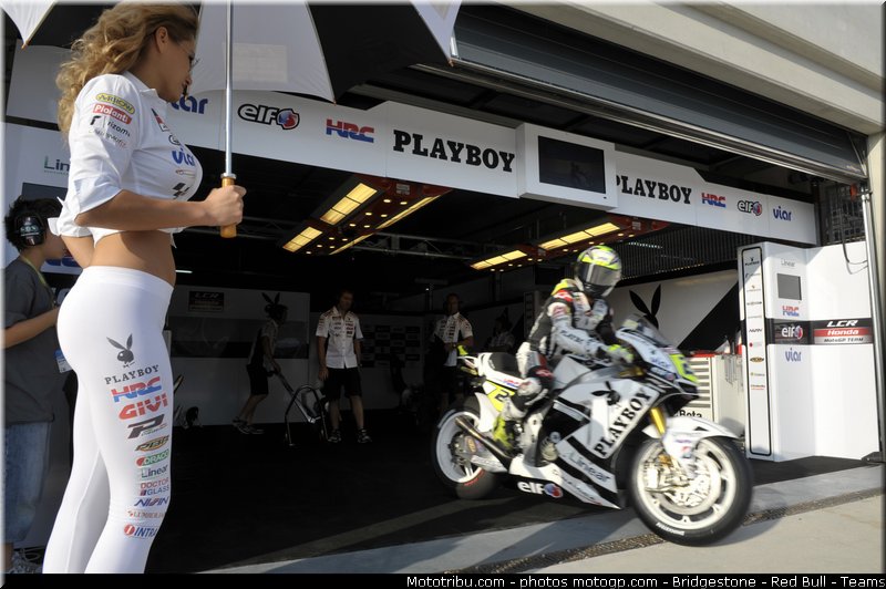 motogp_pitbabe_005_espagne_aragon_2011