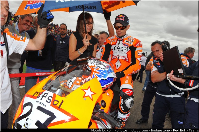 motogp_pitbabe_046_espagne_aragon_2011
