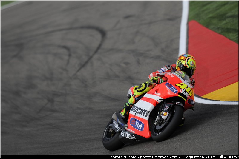 motogp_rossi_004_espagne_aragon_2011