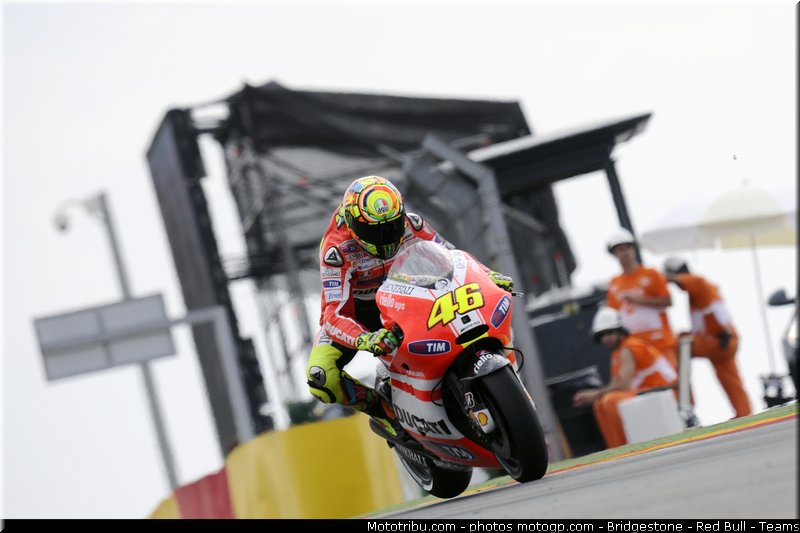 motogp_rossi_007_espagne_aragon_2011